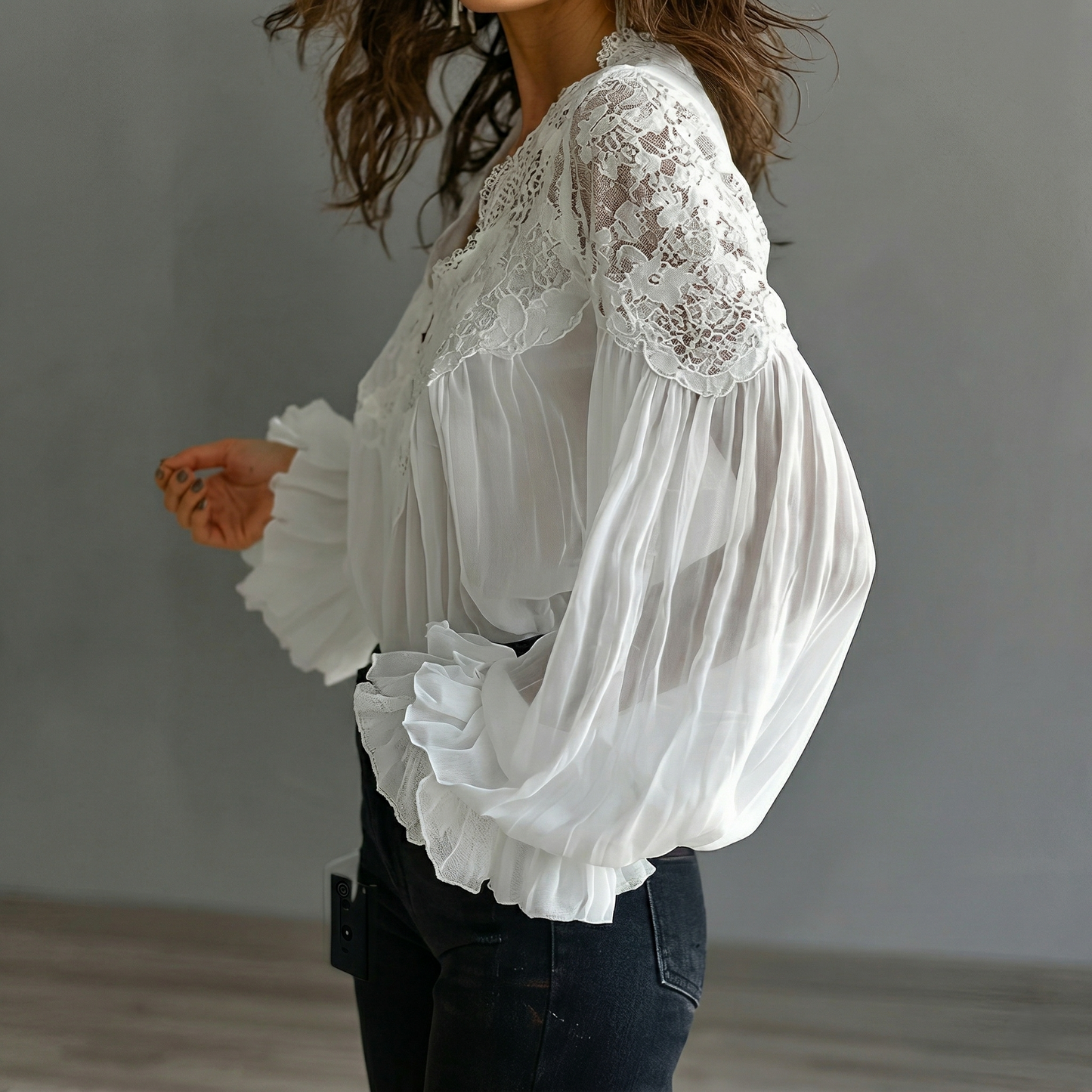 ALVA | Lace Blouse